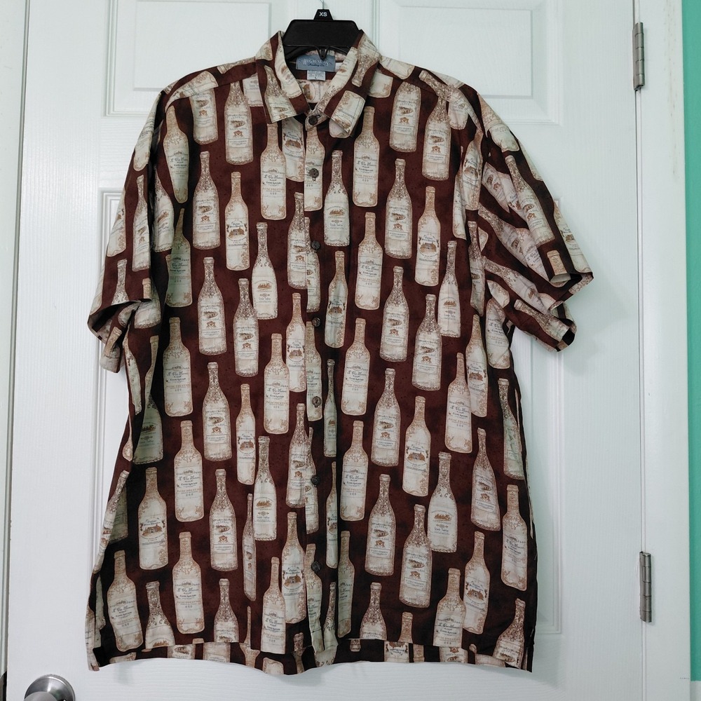 High Seas Tranding Co Shirt Mens Large Button Up Wine Bottle Print Cotton USA